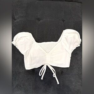 Ruffle sleeve crop top